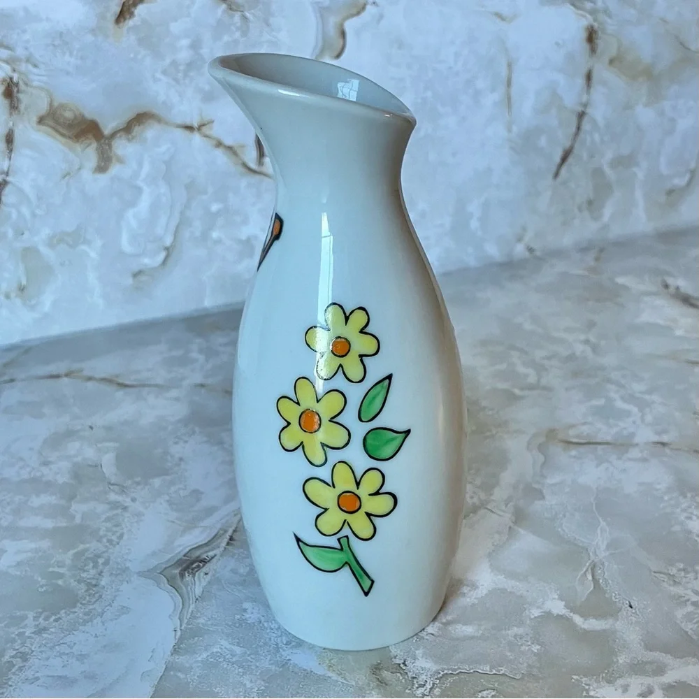 VTG ceramic cruet white/yellow daisies Cl Japan‎ sake/sauce serving pitcher